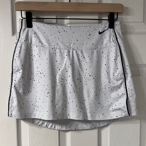 Nike Dri-Fit Girls White Galaxy Print Golf Skirt Size Medium